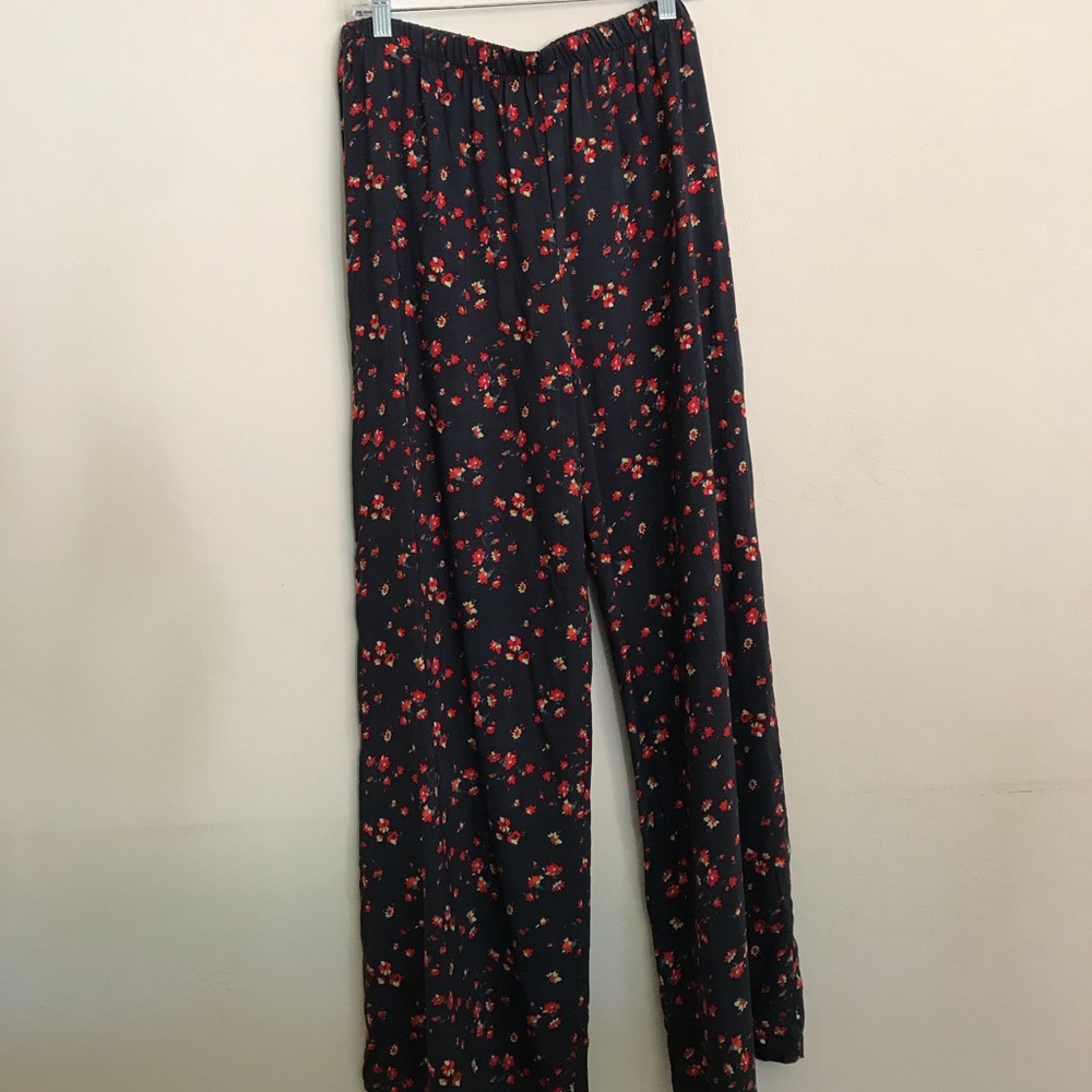 Wild fable floral pants